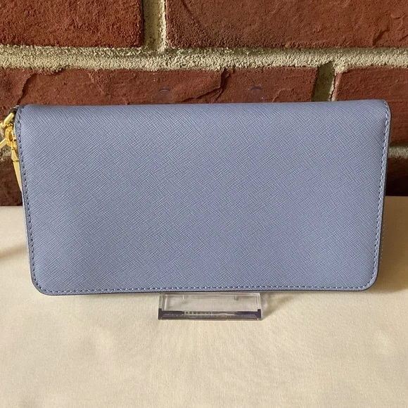 Tory Burch Robinson Leather Continental Wallet Wristlet Passport Organizer NWOT - Picture 14 of 16